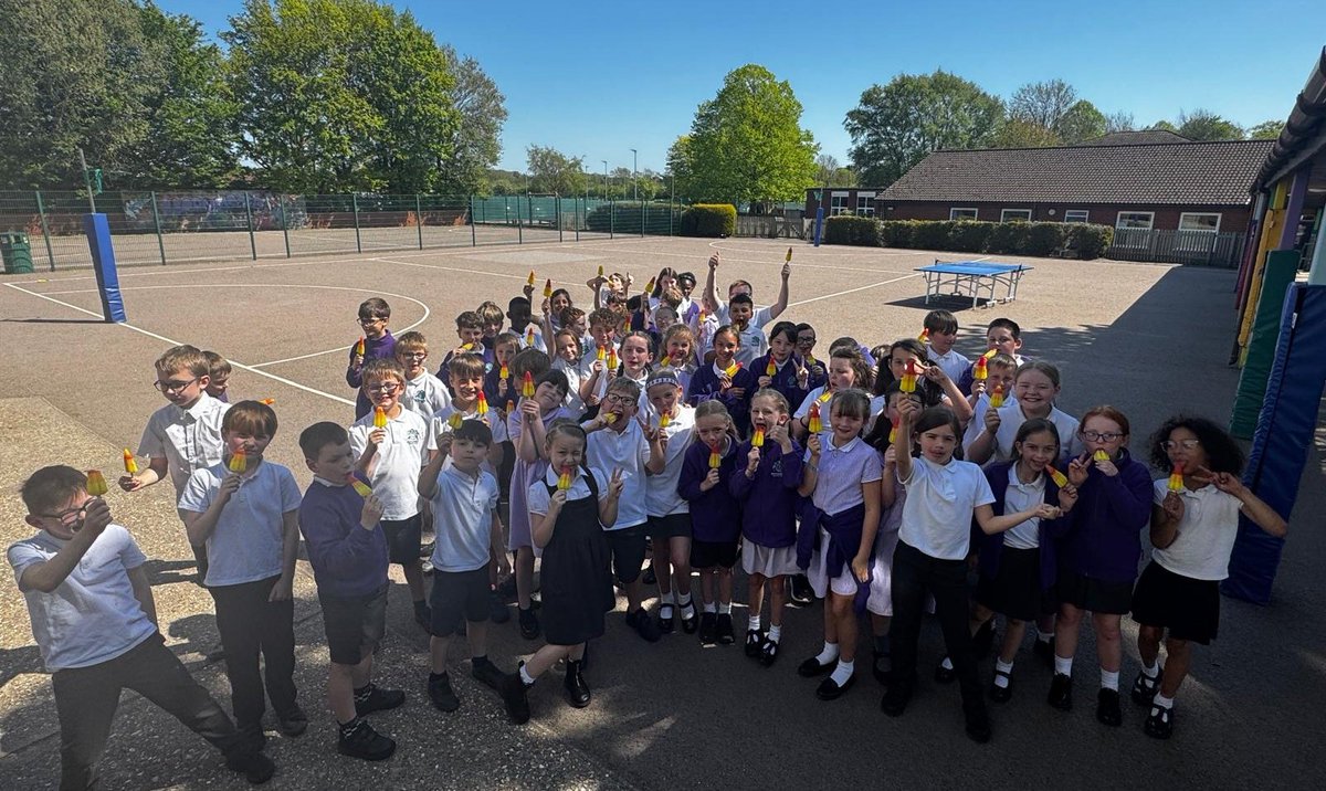 HorncastlePri's tweet image. Year 4 enjoyed an iced treat in recognition of their great work and resilience with their times tables recently. 🌞 #resilience #workinghard