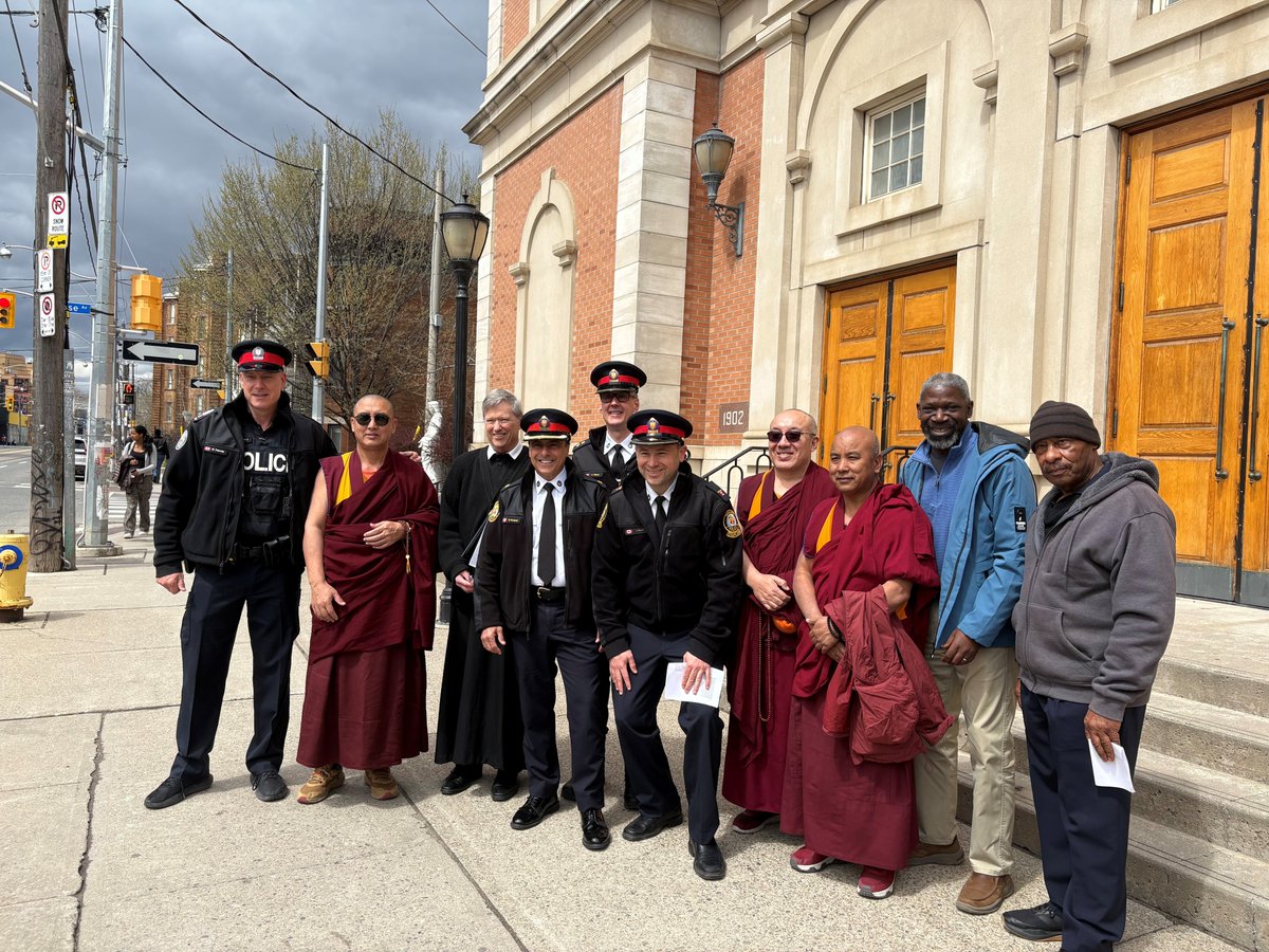 14 Division🇨🇦🚔 tweet media