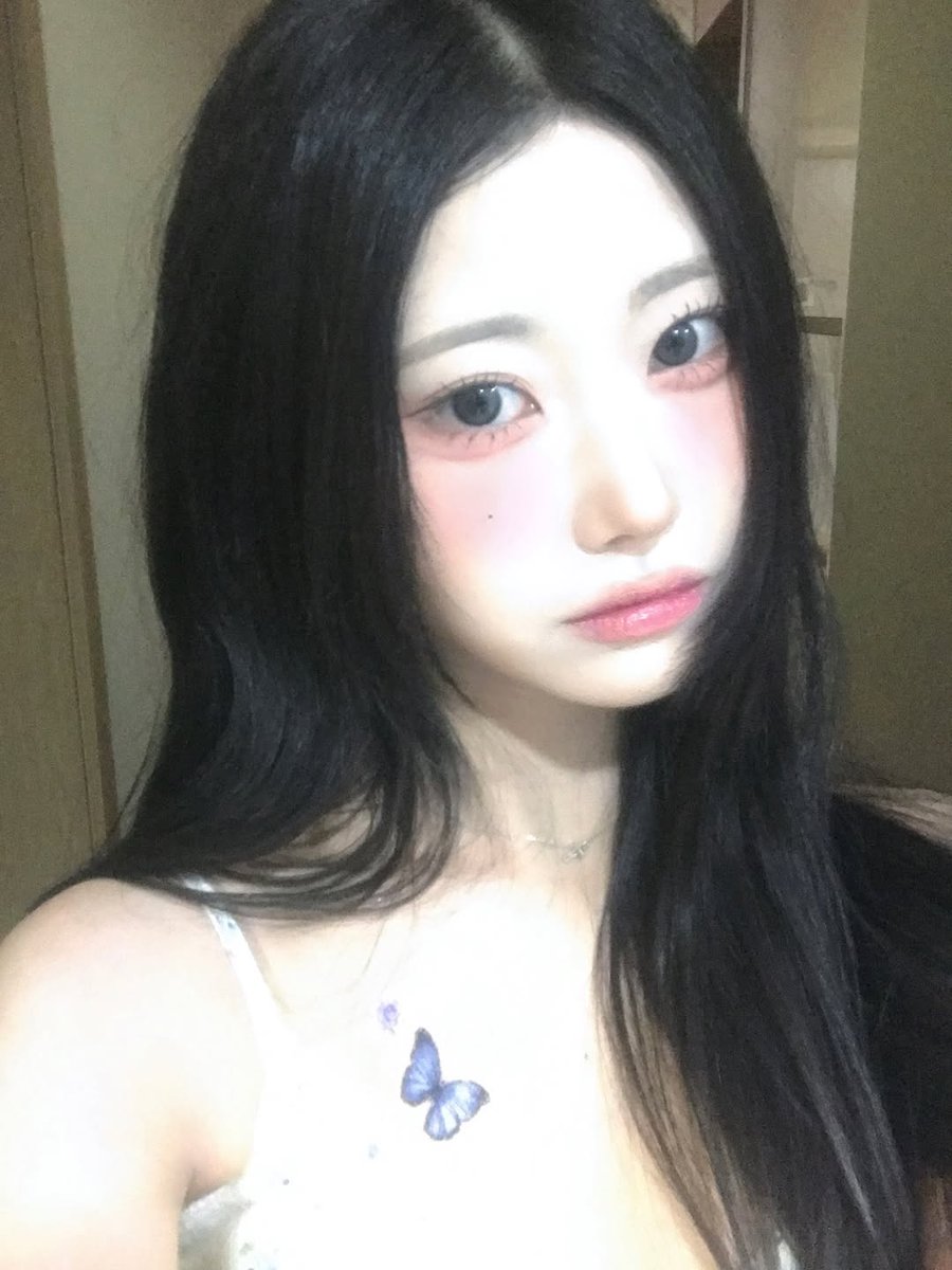 HanheeFrance's tweet photo. • INSTAGRAM • 01.05.26 •

↪︎ Nouveau post Instagram de Hanhee

🎶 rexlity • my dark fantasy dream

« au revoir mon »

1/2

#HANHEE #한희 @hanheexe https://t.co/TuCWEMdCjg