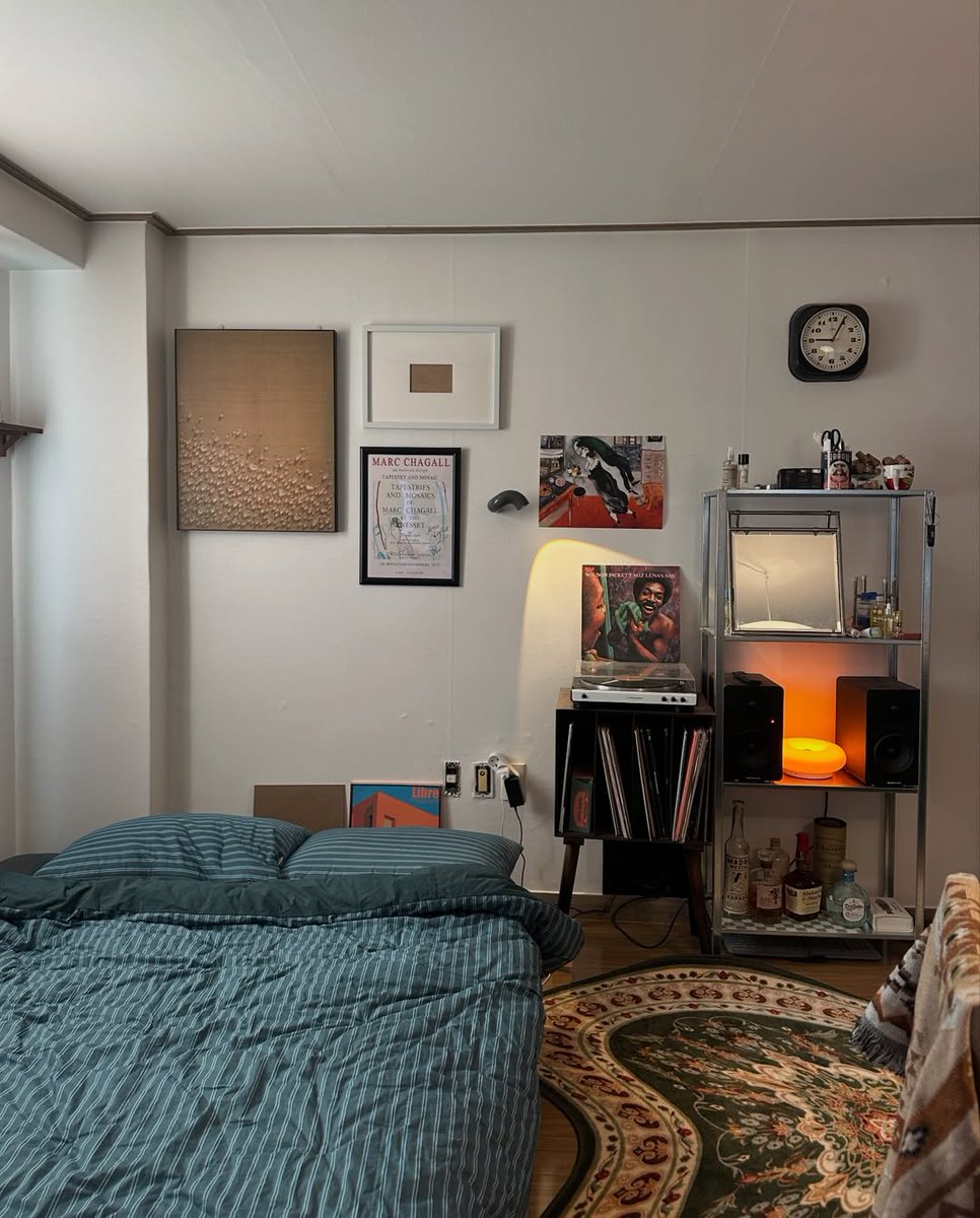 interiorsuckerr's tweet photo. https://t.co/cxPMQy7mO8