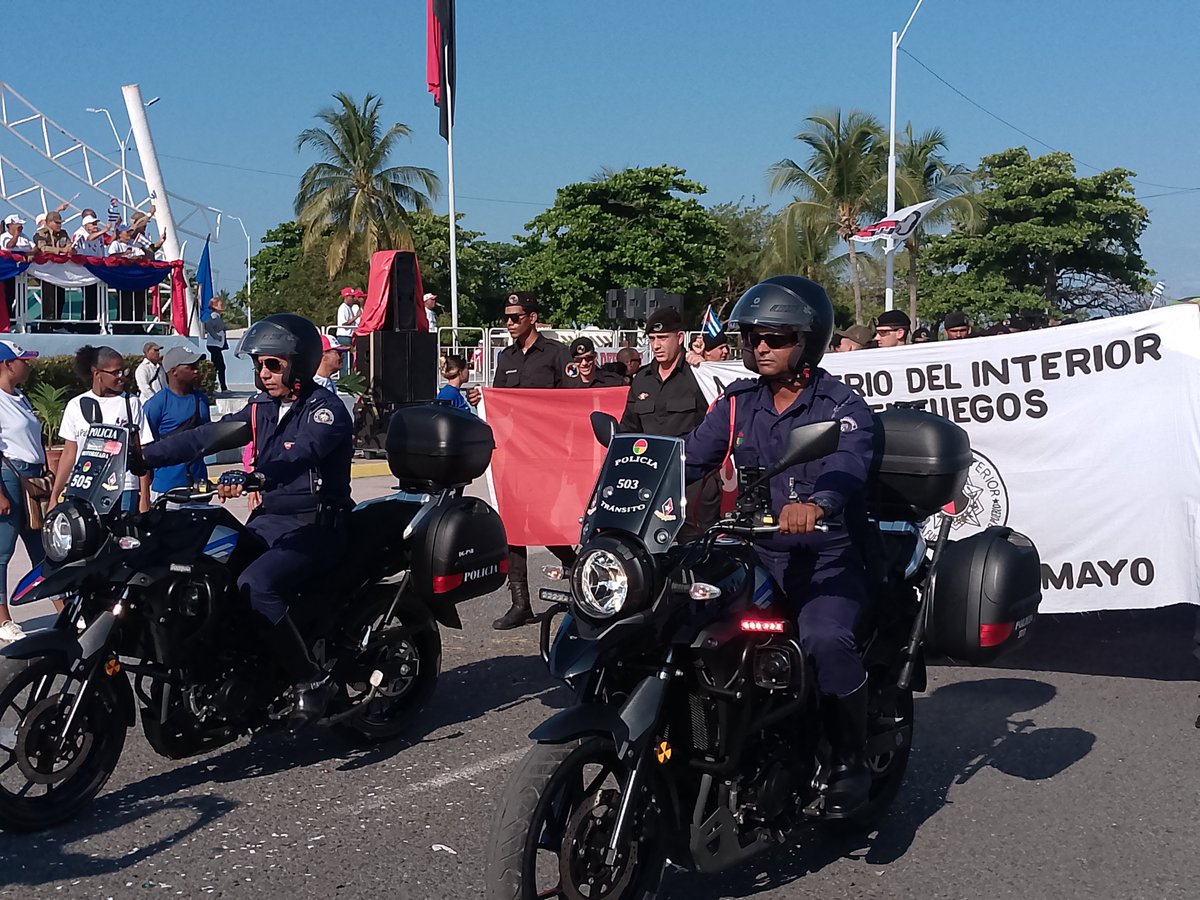 La defensa y seguridad de nuestra patria, es el deber de todo revolucionario y hombre de bien. #LaPatriaSeDefiende