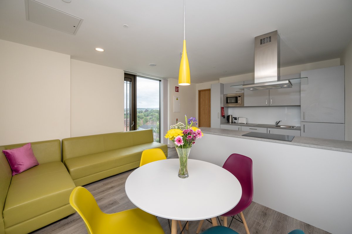 UCCSummerBeds's tweet image. Found a smarter way to stay in Cork 👀☀️

More space, better value, total flexibility 🏡

Explore by day 🌆 unwind by night 😌

Book now 👉 uccsummerbeds.com

Stay, Explore &amp;amp; More...

#Cork #UCCSummerBeds