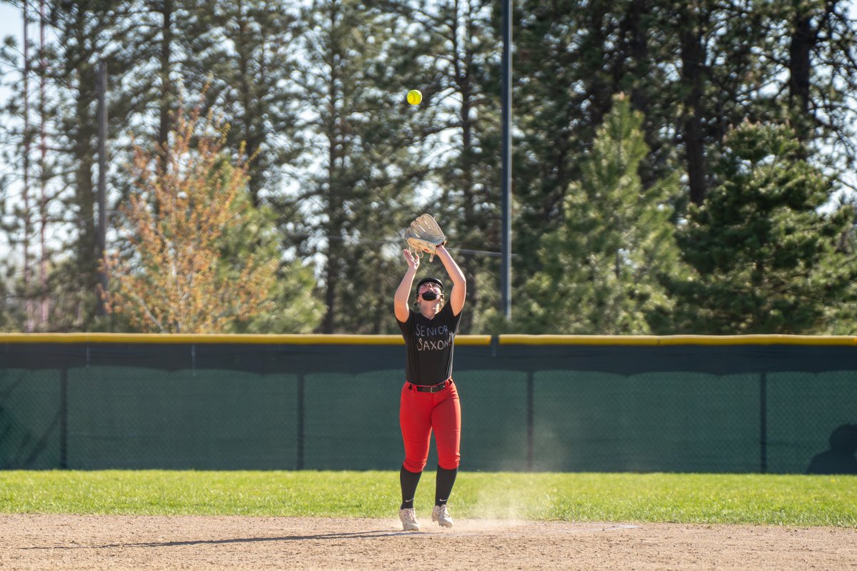 saxonsathletics's tweet image. A few 📸 of our Senior Saxon 🥎 players at their final home game of the season and a 16-9 win vs G-Prep on 5/1.

#spokane #softball #fastpitch #gosaxons⚔️