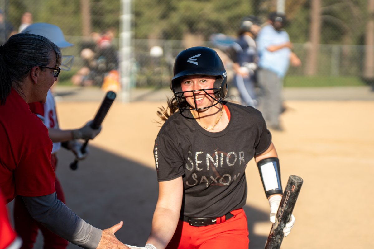 saxonsathletics's tweet image. A few 📸 of our Senior Saxon 🥎 players at their final home game of the season and a 16-9 win vs G-Prep on 5/1.

#spokane #softball #fastpitch #gosaxons⚔️