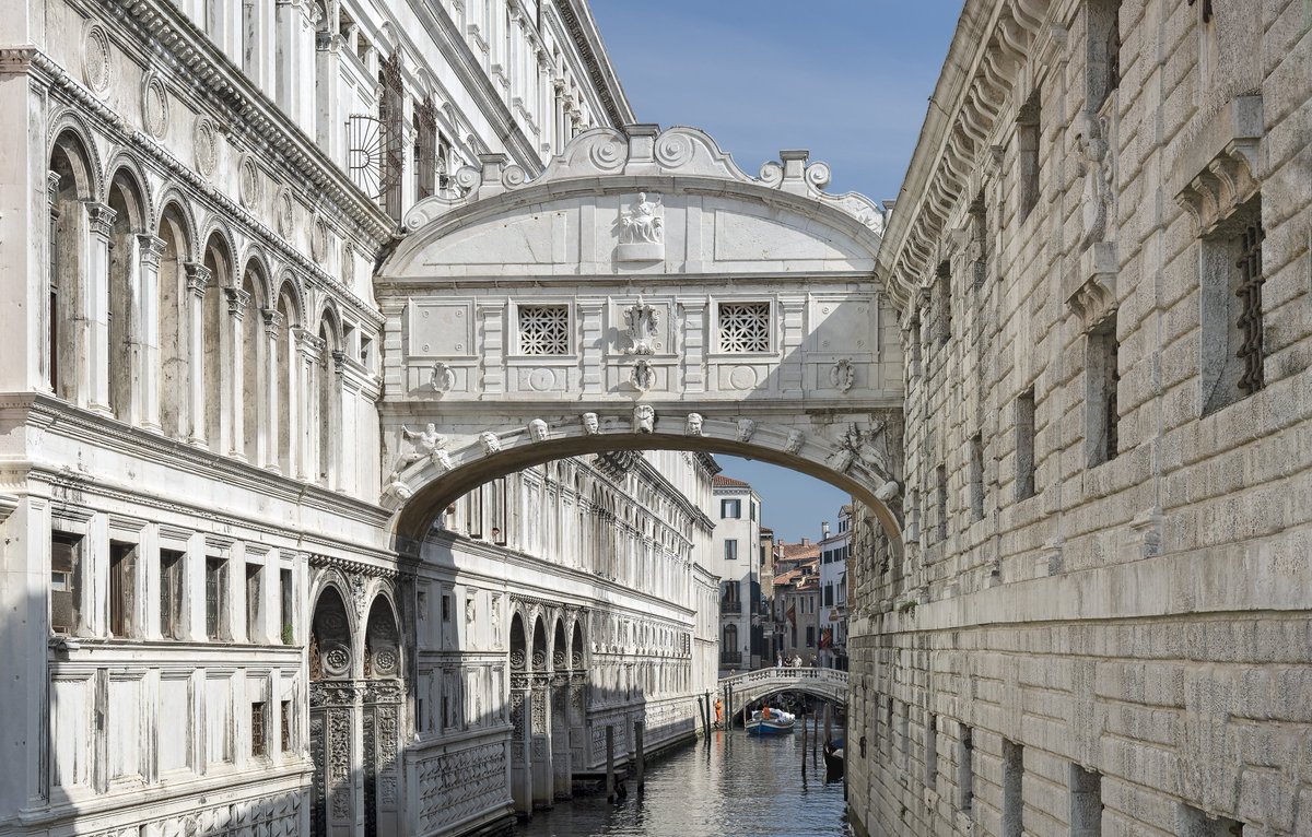 Mr_MAG0O's tweet image. The view from the Bridge of Sighs was the last view of Venice that convicts saw before their imprisonment. #Bloop