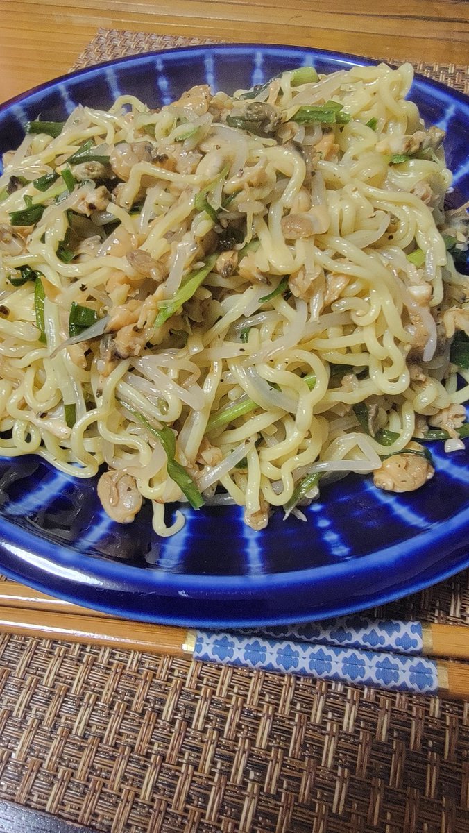 今日と昨日の晩ごはんは
豆乳ちゃんぽん麺
パイセンに教えてもらった自家製クリームチーズとクラッカー
あさりの塩焼きそば
ヨーグルトと塩麹でクリームチーズになったのくりびつ😮
#おうちごはん
#晩ごはんごはん
#自家製男爵