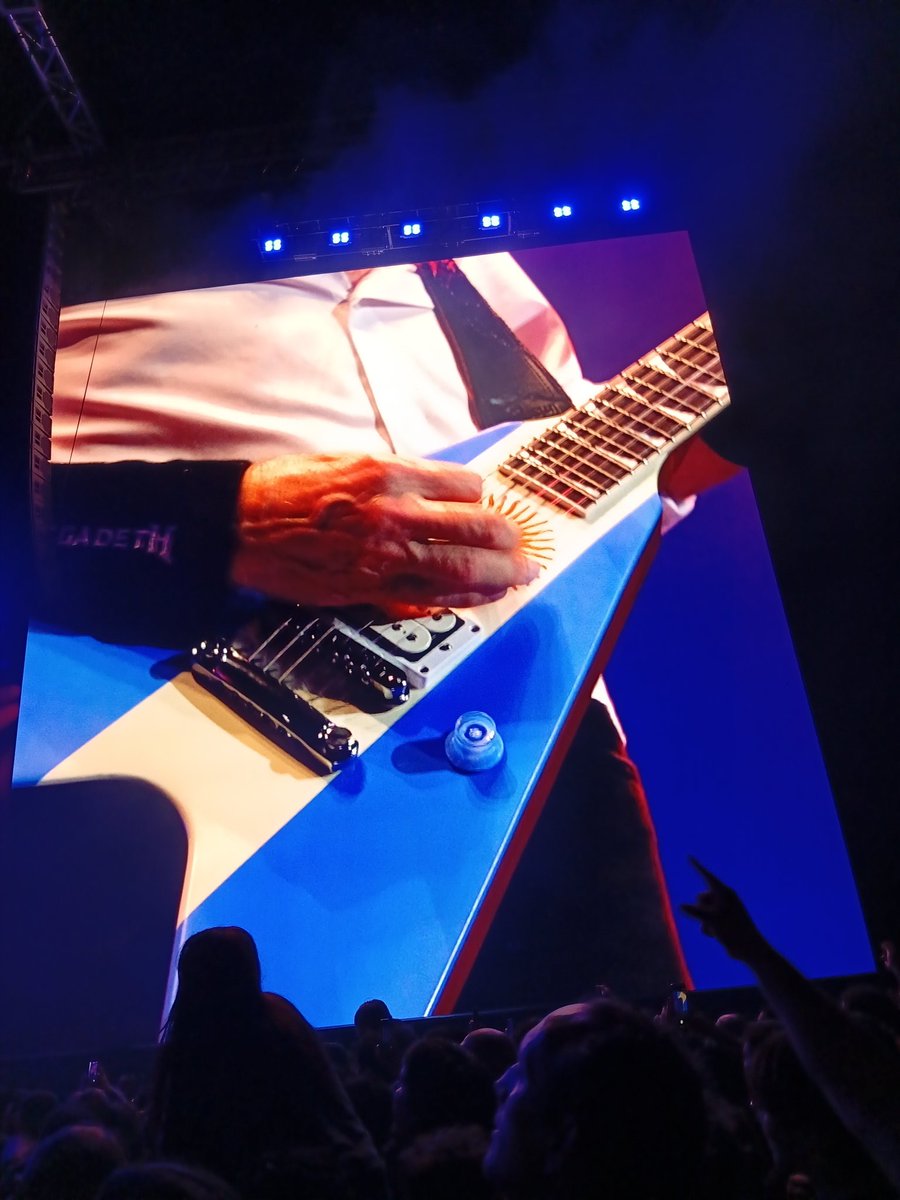 Ozzbourne_'s tweet photo. la Argentina te pertenece Mustaine, aguante Megadeth https://t.co/UtIl1yhLmW