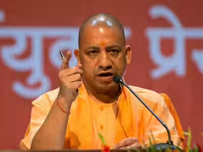 bstvlive's tweet image. कानपुर : प्राइमस इंटरप्राइज़र्स फैक्ट्री में आग लगने की घटना

➡घटना का मुख्यमंत्री योगी ने संज्ञान लिया
➡मुख्यमंत्री योगी ने दिए अधिकारियों को निर्देश
➡अधिकारियों को राहत कार्य में तेजी लाने के निर्देश
➡जूही स्थिति प्राइमस इंटरप्राइज़र्स फैक्ट्री की घटना
#Kanpur #CMYogi