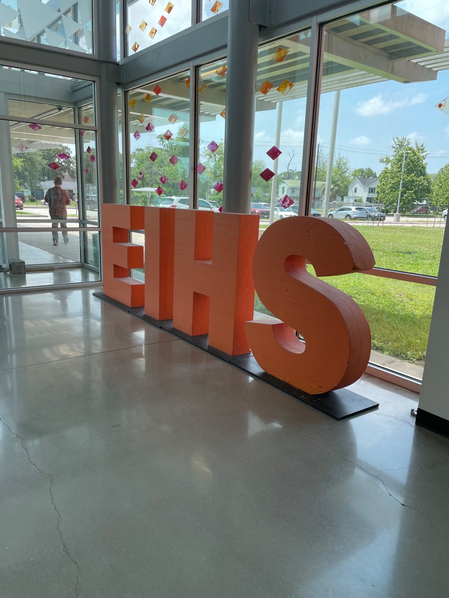 EnergyEdFdn's tweet photo. EEF's Director of Operations, Alyssa Novominsky, acted as a judge at the Energy Institute High School Senior Engineering Design Exhibition! 

#EnergyEducation #Engineering #Houston #OilandGas https://t.co/hHihPYU9F7