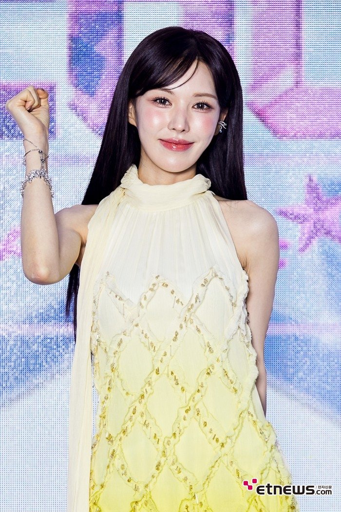 WENDY DAILY 🩵 tweet media
