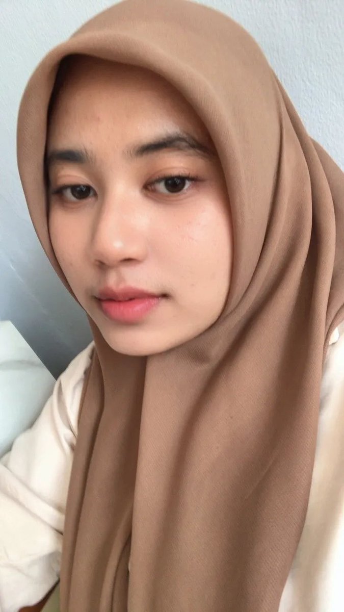 َ tweet media