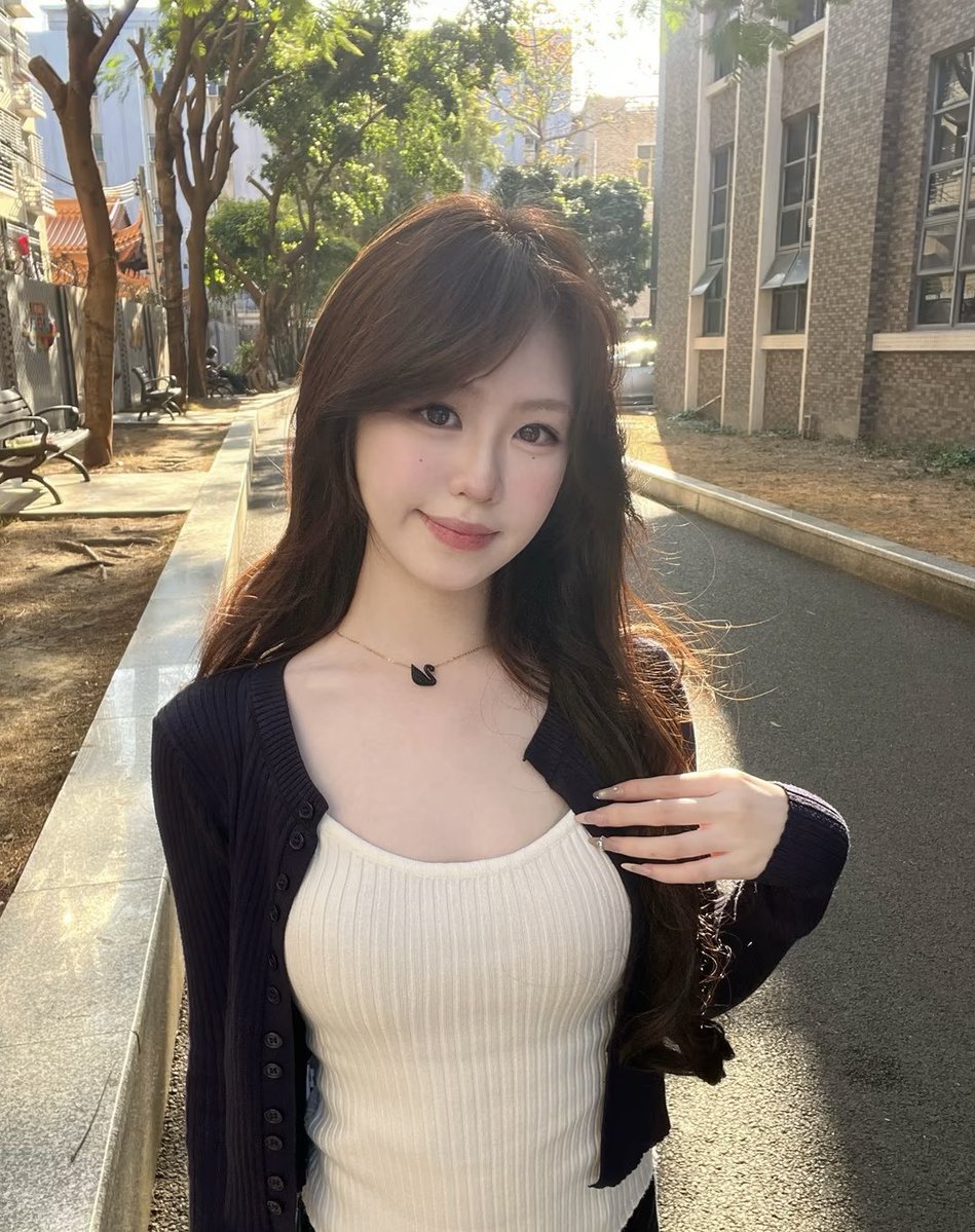 兔兔吃胡萝卜🥕 tweet media