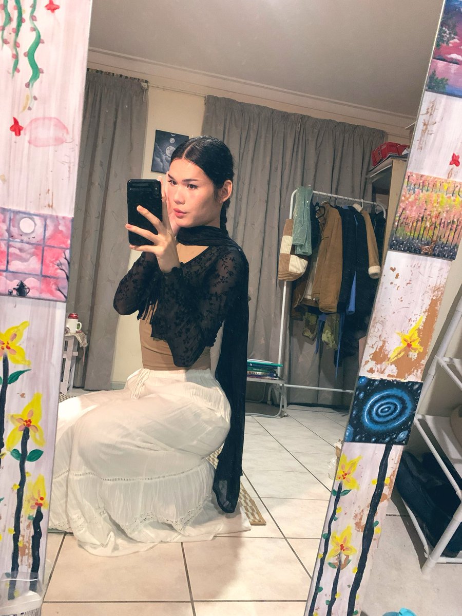 skinnie tweet media