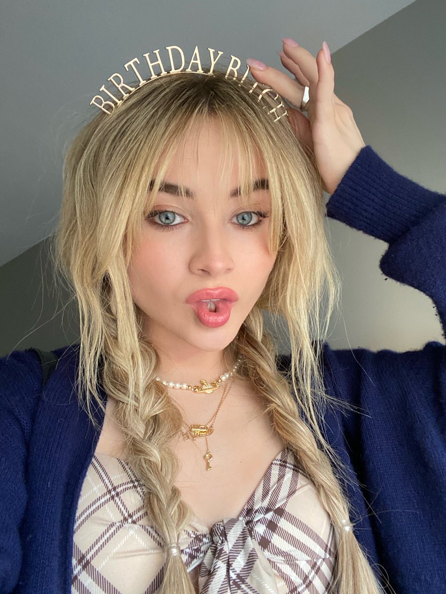 sabrina pics ✦ tweet media