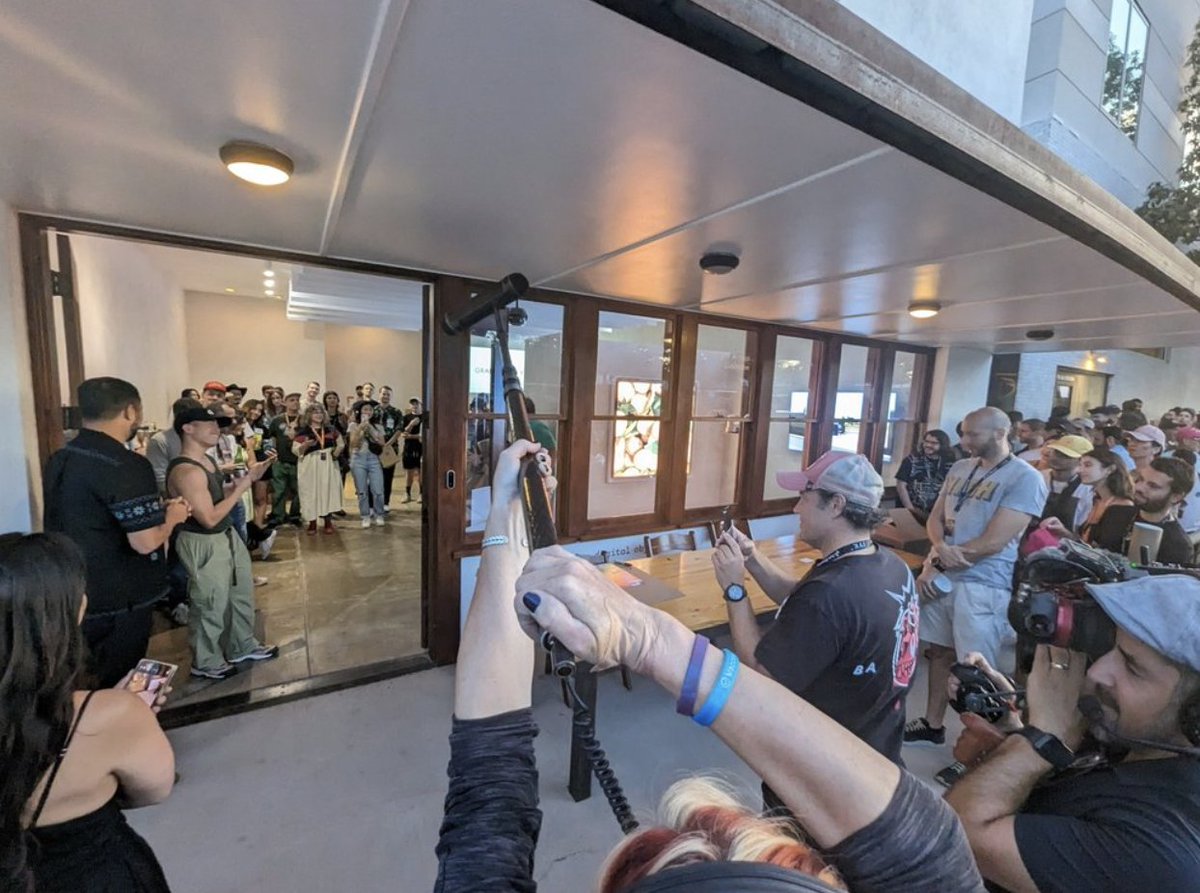 Grant tweet media