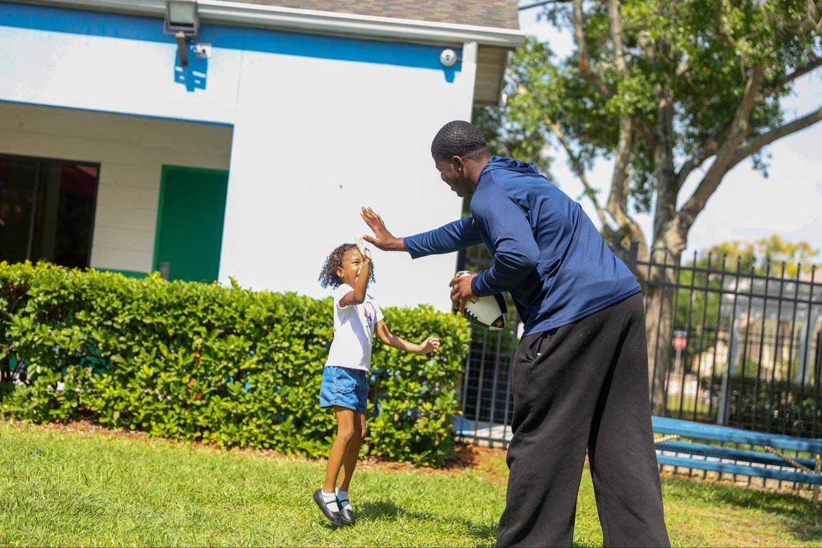OrlPirates's tweet image. Little pirates in the making 🏴‍☠️✨

The Pirates and Sirens spent the day at Welborne Nursery &amp;amp; Preschool bringing the energy, meeting the kids, and sharing what Pirate Nation is all about. 

#orlandopirates #piratenation #communityfirst