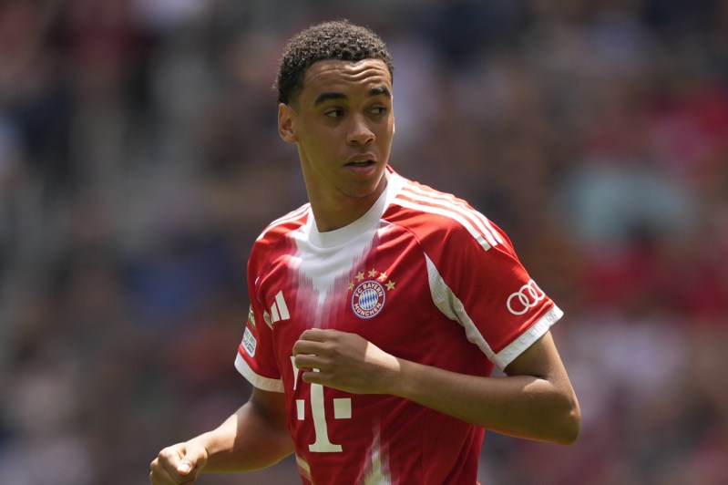 SENTIU!!!
fontes afirmam que Jamal Musiala sentiu saudades da ex!
"Ana Júlia por favor volta pra mim"
-disse musiala, no zap de sua ex, por volta de 23:30 da noite de ontem.
#BayernMünchen #bayernnews