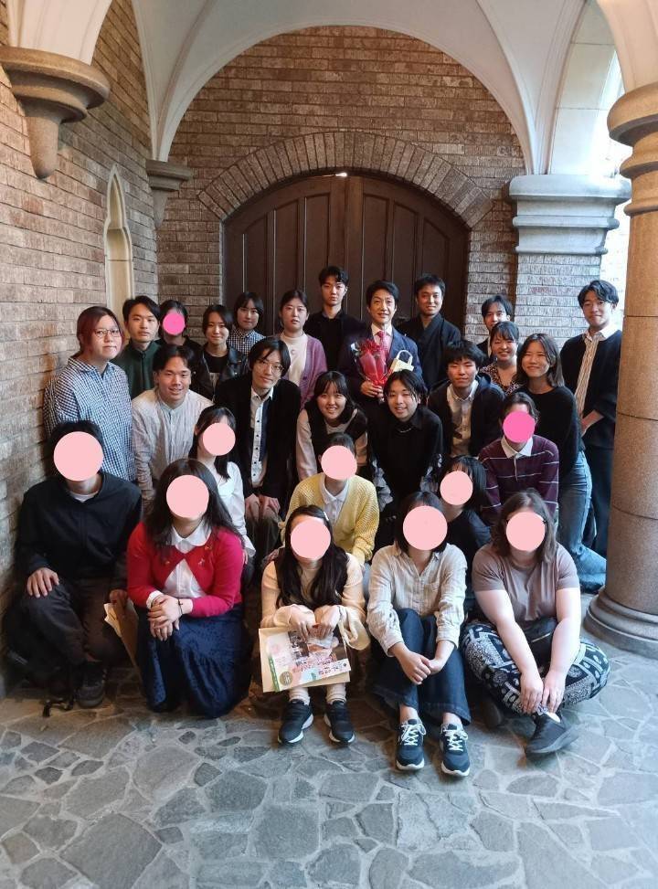 waseda_kyogen's tweet photo. 先月21日に｢早稲田狂言の夕べ｣を大隈記念講堂で観ました。
野村萬斎先生、裕基先生、飯田先生、その他関係者の皆さま、お忙しい中ご挨拶のお時間をいただきありがとうございました！
#早稲田狂言の夕べ https://t.co/Kf9hCxq5c3