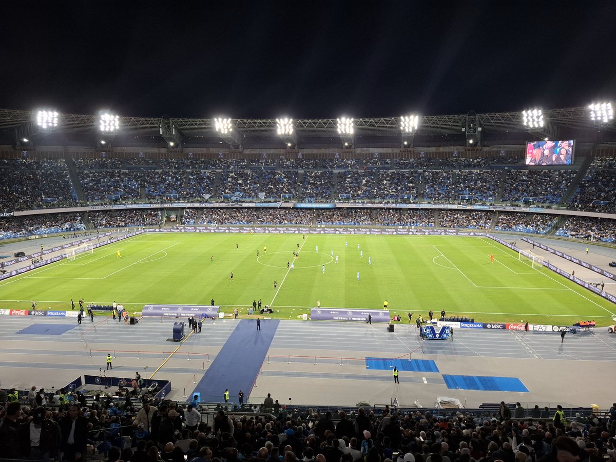 marcoazzi66's tweet photo. La serie A continuerà a essere scadente e opaca, fino a quando la sopravvivenza dei "top club" italiani sarà legata ai proventi garantiti da Champions League e diritti tv. La rinascita passa da stadi nuovi e settori giovanili. Vale pure per il #Napoli @ADeLaurentiis Buon #1maggio https://t.co/K65HVYwC8t