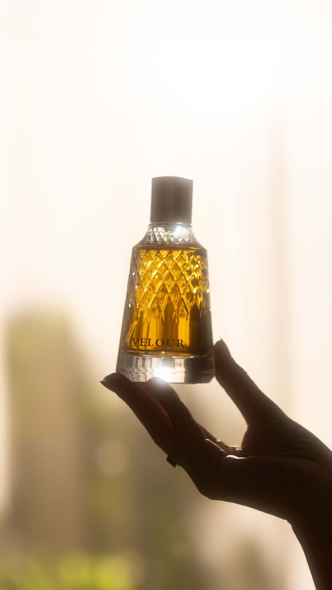 ehabjasser's tweet photo. Velour
عطر صُمم ليجسد الإحساس المخملي الفاخر بين العمق والنعوم https://t.co/wCIwGyGkYf