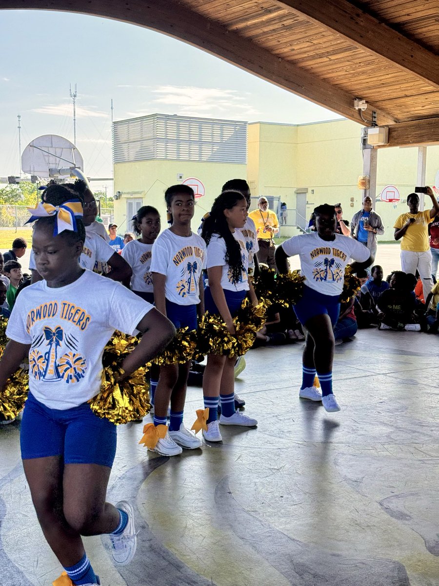NorwoodElem's tweet photo. #AssistantPrincipal appreciation finale and #FASTTesting Pep Rally! @MDCPSNorth https://t.co/6RcogLqH1i