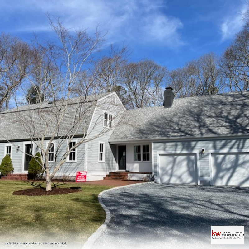 TiceMuriel's tweet photo. This home on  Jessica Way has that THIS IS IT🔥 feeling- comfortable, easy and ready for your next  chapter!

🏚️ OPEN HOUSE SATURDAY MAY 2  11-1PM

15 JESSICA WAY, WAQUOIT MA 
✅ layout
✅ space to relax
✅ a setting that feels like home
✅ boating
👍DM me for info or come by https://t.co/nqFzU7MRx0