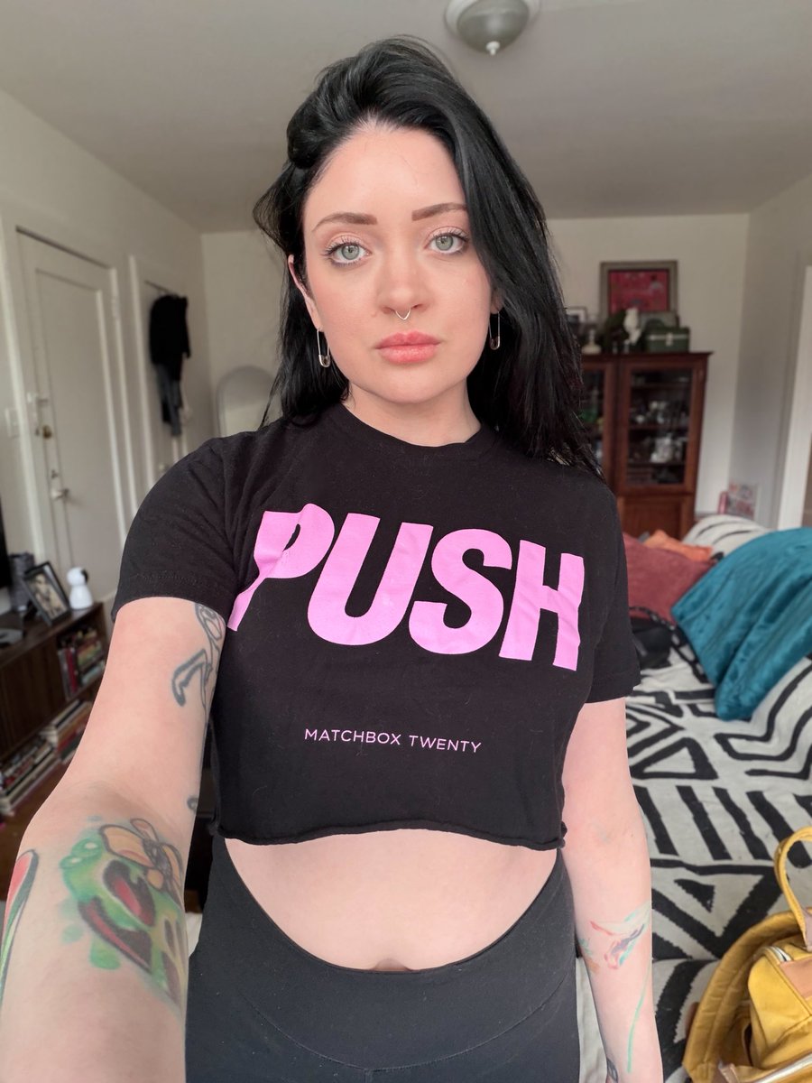 Miss Ghost tweet media