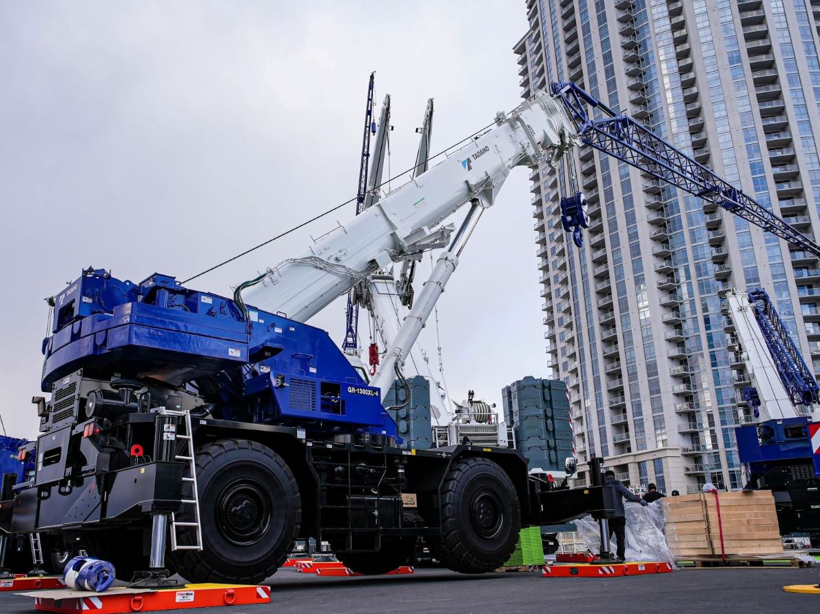 TadanoGroup's tweet photo. Tadano Rough Terrain cranes offer an industry-leading experience for operators (and owners). They are engineered and built for reliability, safety and to perform in all types of conditions. #Tadano #Dependable #ROI https://t.co/Uput2WJD6y