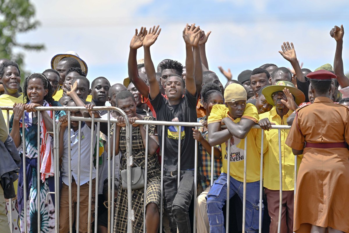 Today I joined Ugandans at  Nkoyoyo Boarding Primary School grounds in Matale, Buikwe District, to celebrate the International Labour Day .

I told the people that unemployment is not due to lack of jobs, but wrong choices and lack of focus. Many of the Bazzukulu are studying
