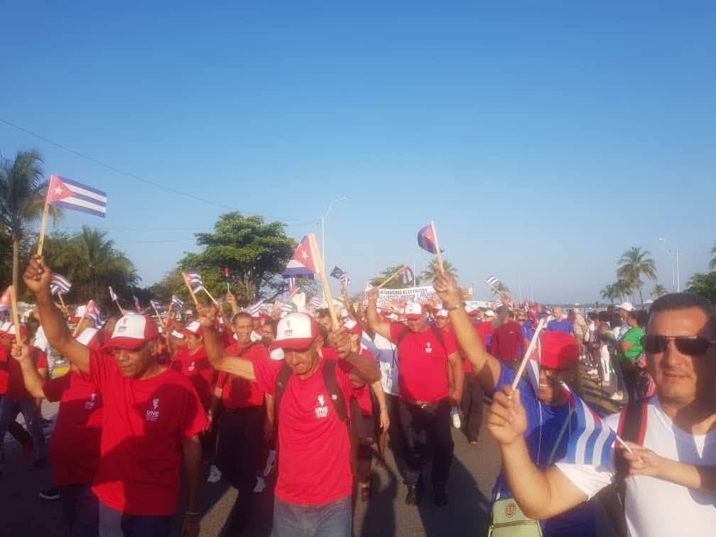 Yolexisrguez's tweet photo. El DÍA INTERNACIONAL DE LOS TRABAJADORES.El #1roDeMayo en #CienfuegosXMásVictorias es una muestra de que #LaPatriaSeDefiende https://t.co/VcFCktBNMu