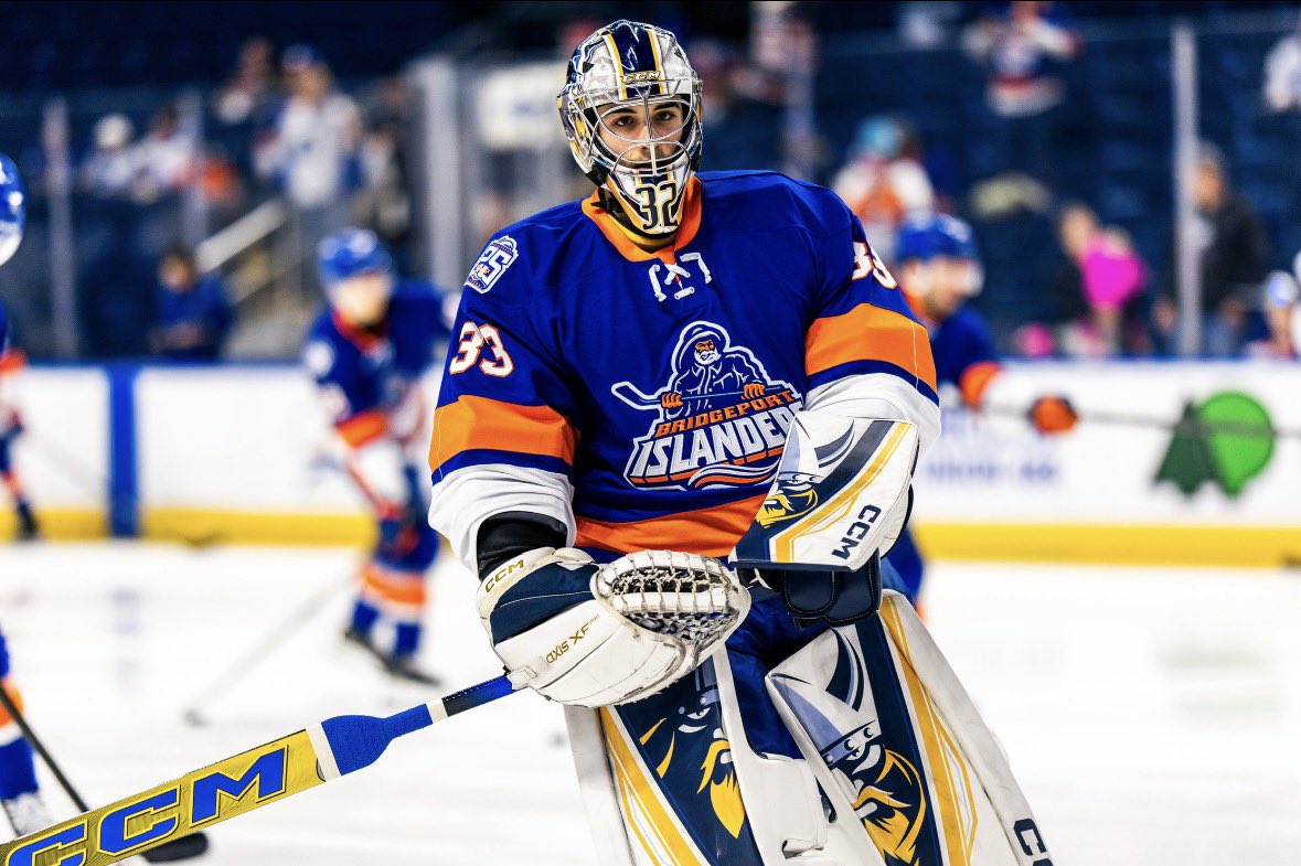 KennyKaminsky's tweet image. #Isles #BornInBridgeport
New York Islanders prospect Josh Kotai was the only goalie in the NCAA this season to rank inside the Top 8 across all major goaltending categories:

• T-8th in wins (20)
• 6th in GAA (1.99)
• 2nd in save percentage (.939)
• T-2nd in shutouts (5)
•