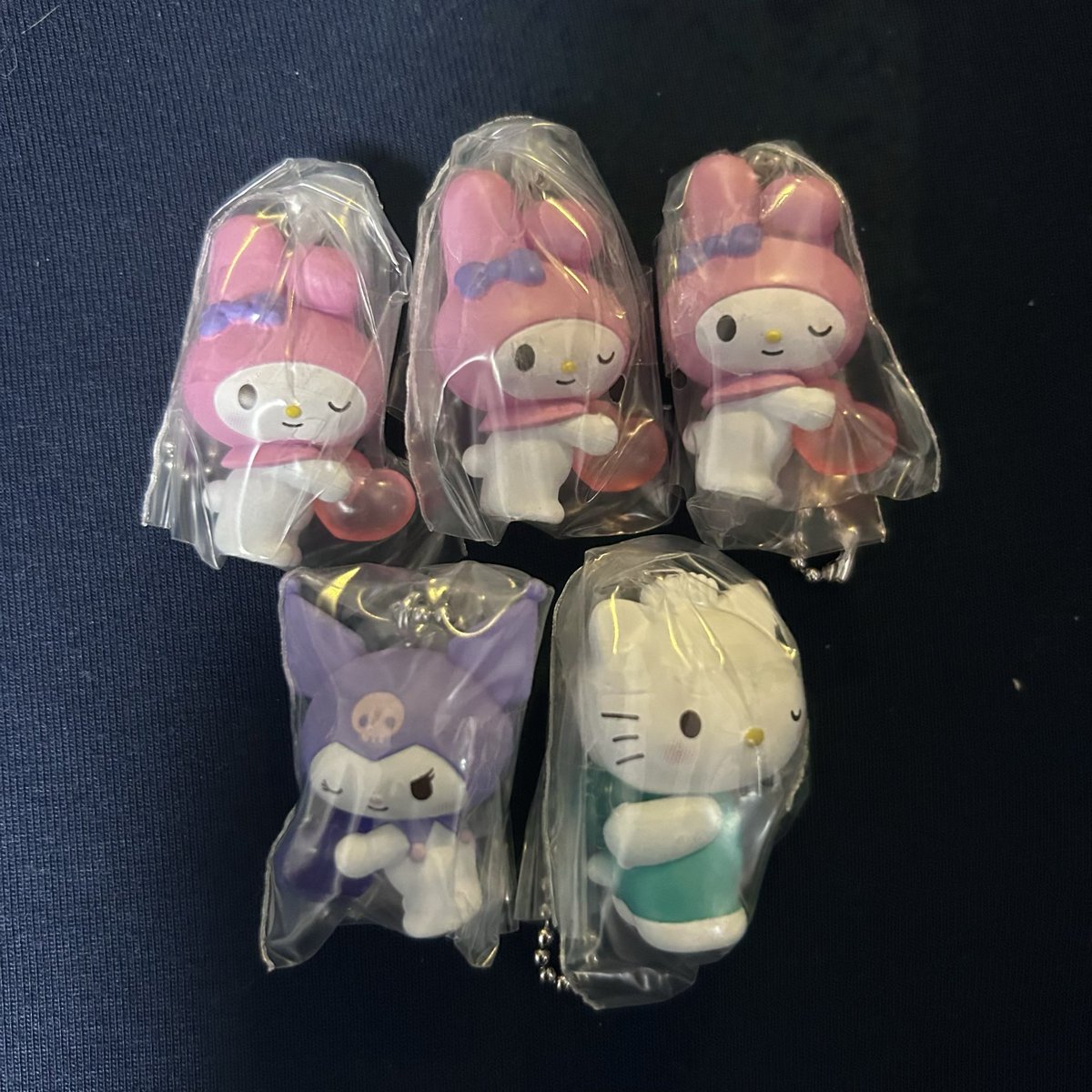 __171ru's tweet photo. 【 交換 譲渡 】 サンリオ なかよしペアスイング ガチャ

譲: マイメロディ×3 クロミ ダニエル

求: キティ > 送料+送料

✧新宿手渡し or 郵送
✧マイメロディを含むお取引優先
✧ピンポイントで難しいとは思われますが検索からでもお気軽にお声掛けください🌸 https://t.co/yNwTCQKx1R