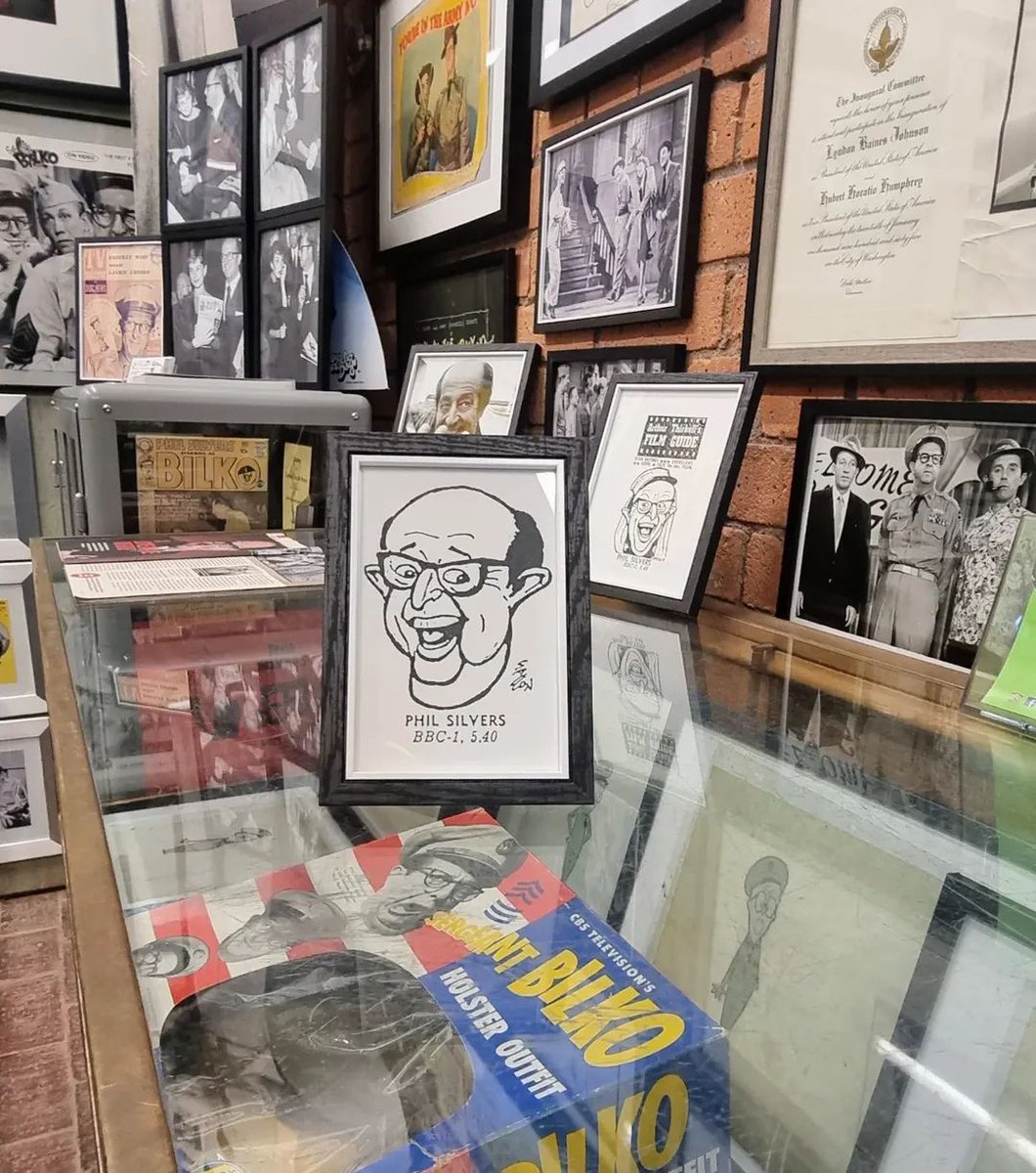 ErnestBilko's tweet image. A great trip across the water with my old Pal, Ed to pay tribute to Phil Silvers. Will definitely be back. Thanks Steve for coming in on your day off, a true gent. A great experience. See you again for sure. 
- John, Cork, Ireland.

#philsilvers #museum #Cork #Ireland #visit
