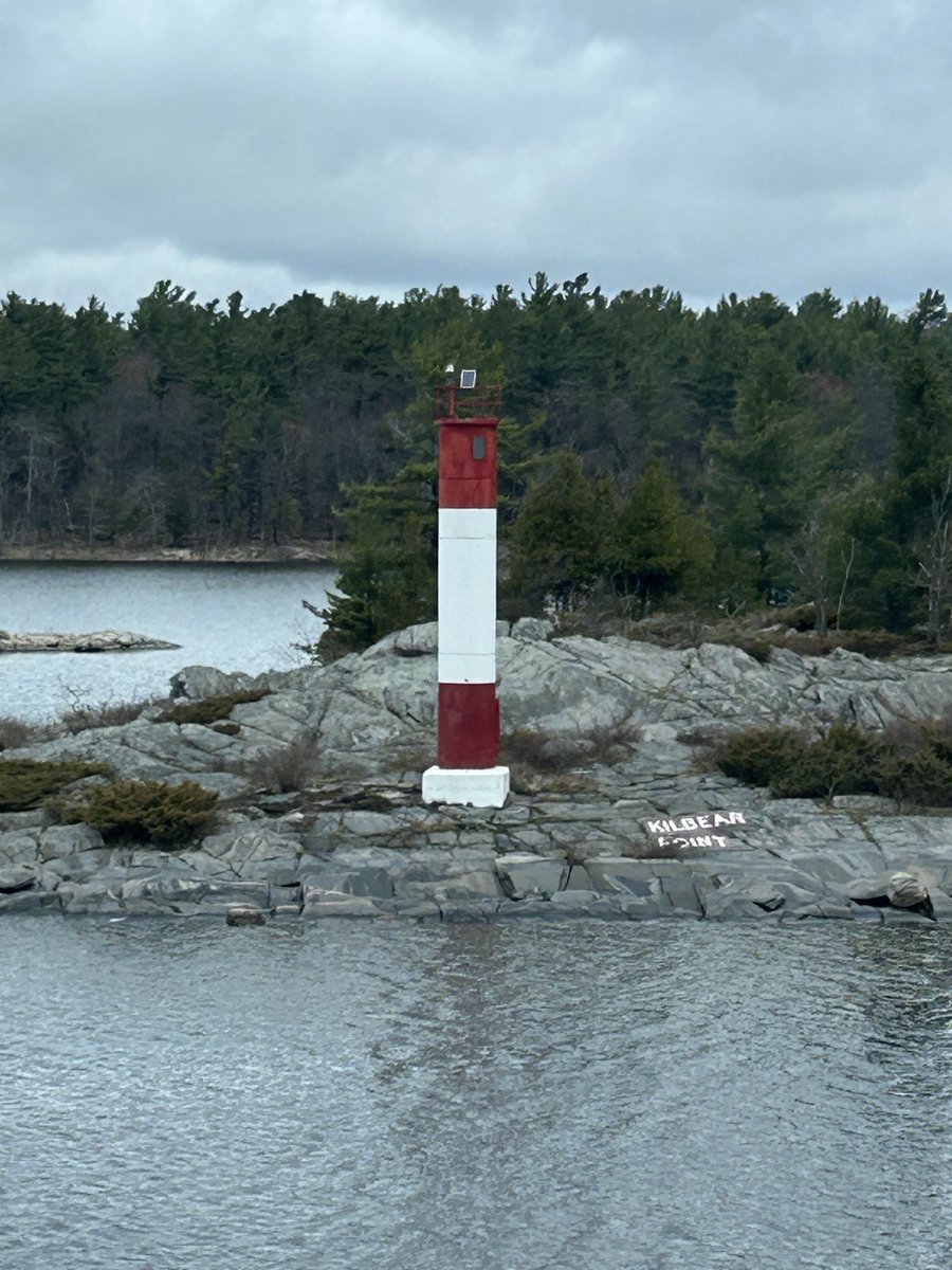 CCGcap10's tweet photo. The view from the bridge today - May 1 - Inshore Rescue Boat training at Killbear provincial park. https://t.co/9mdIsZN7i1