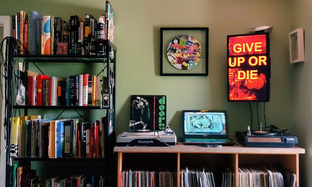 TechMental_'s tweet photo. GM = Generate Media ... 
Art:  @CREATEDXGAWD ...
Music: The Doors ... https://t.co/QZ5l26Ek5O