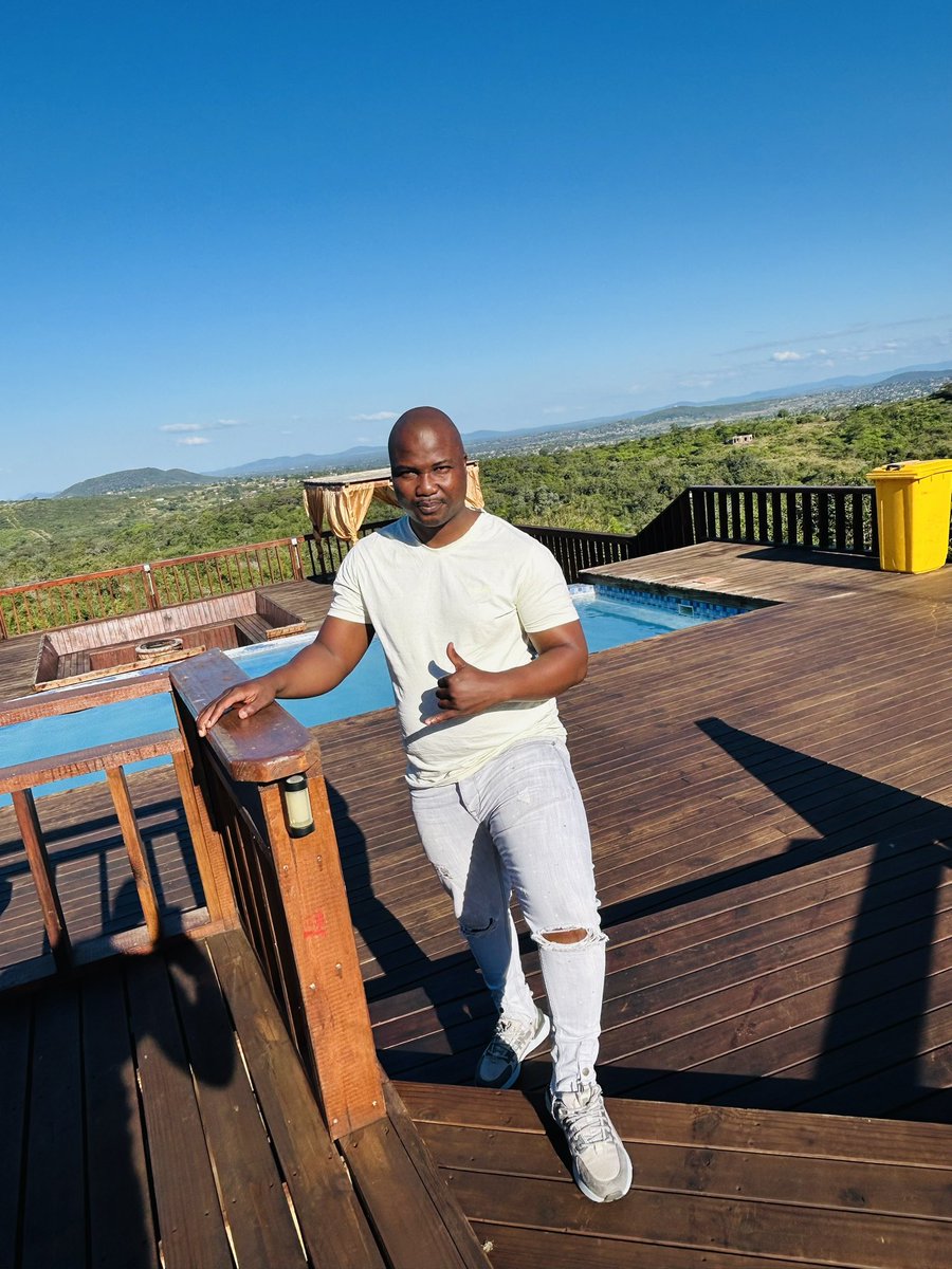 sifiso tweet media
