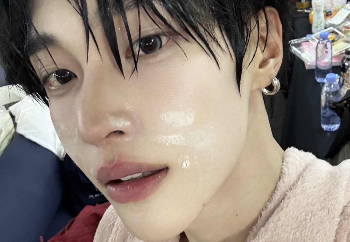 원빈시 tweet media