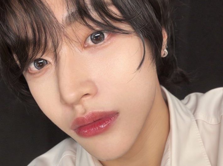 원빈시 tweet media