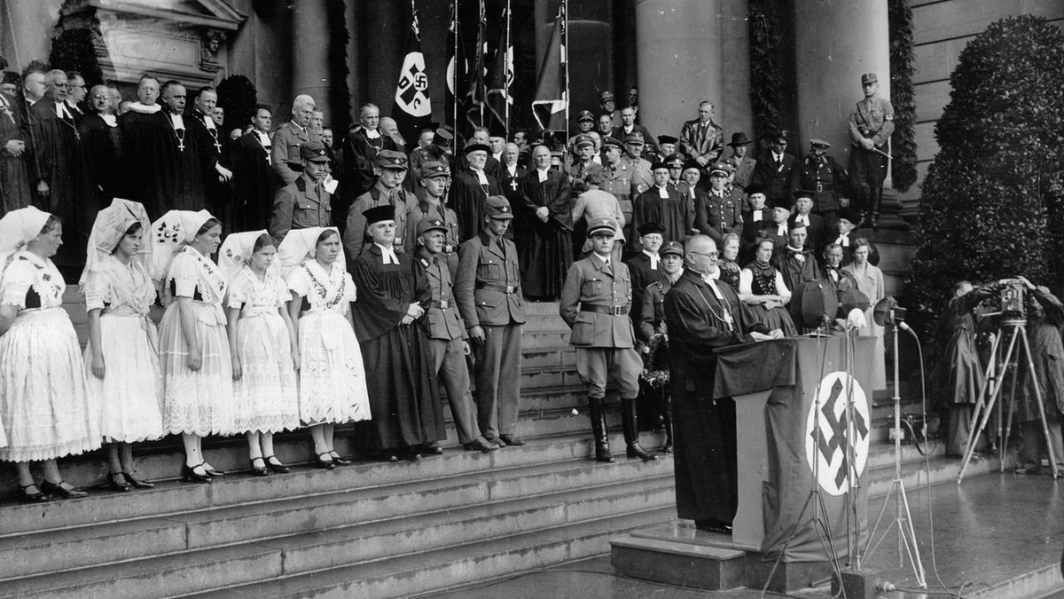 James Lindsay, anti-Communist tweet media