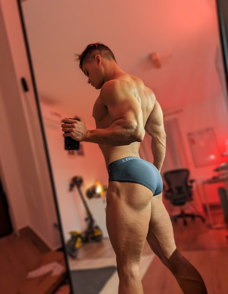pro bodybuilder Andrew tweet media