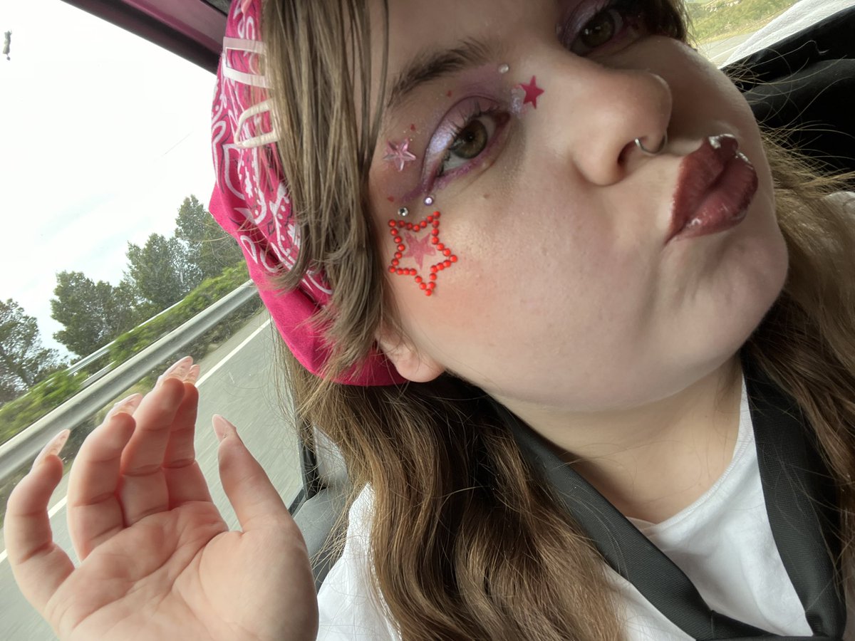 i'm so ready for tonight !! #EASValencia #ValenciaIsAStar #5sosvalencia <a href="/5SOS/">5 Seconds of Summer</a>