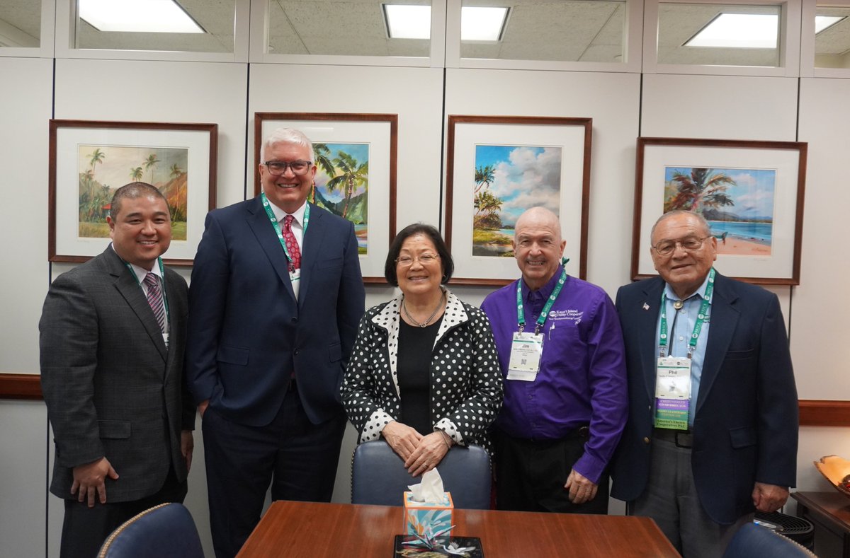 Senator Mazie Hirono tweet media