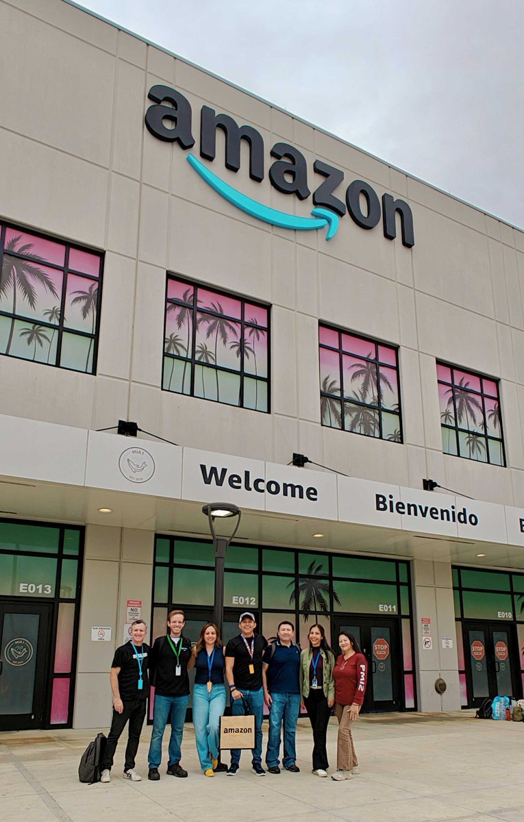 ccts26's tweet photo. 🚀 Kicking off @amazon 's Global Month of Volunteering (GMV) with purpose and a lot of students!

Our South Florida Latinos at Amazon chapter partnered with @HISPAteam to host an Imagine Day at our MIA1 Fulfillment Center. What an incredible way to launch GMV 2026! https://t.co/RuLscsdaRI