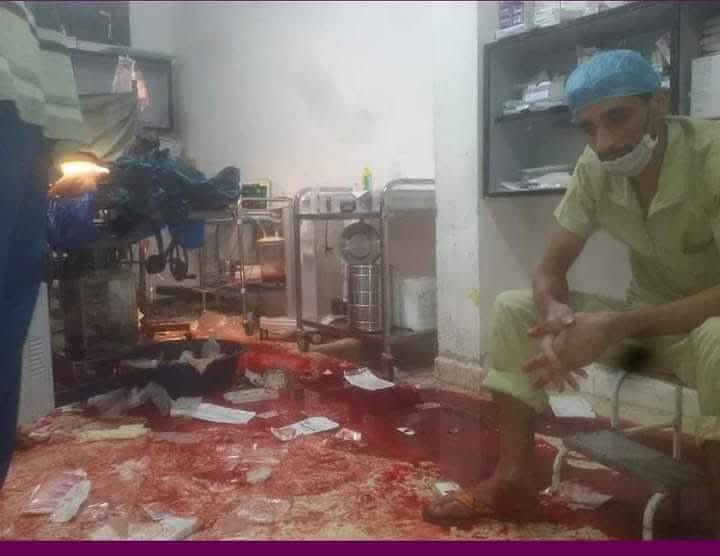 حتى في خضمّ الثورة، كان للأطباء نصيب من البطولة والتضحية؛ رجال أفنَوا أعمارهم في خدمة شعبهم وثورتهم، وجعلوا من مهنتهم رسالة إنسانية سامية تتجاوز حدود الخوف والخطر. ومن الواجب في مثل هذه الأيام أن نُحيي ذكرى أحد هؤلاء الأبطال.

الطبيب الثائر الدكتور عبد الرحمن المفضي، أخصائي جراحة