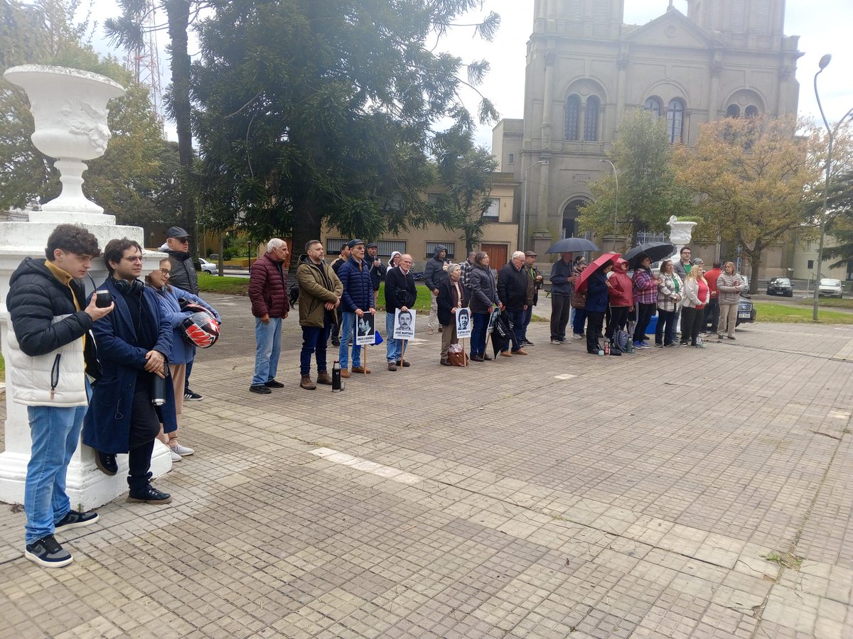 exitorama's tweet photo. Acto en Plaza Asamblea por el "Día de los Trabajadores" https://t.co/j9RbhBx4xi