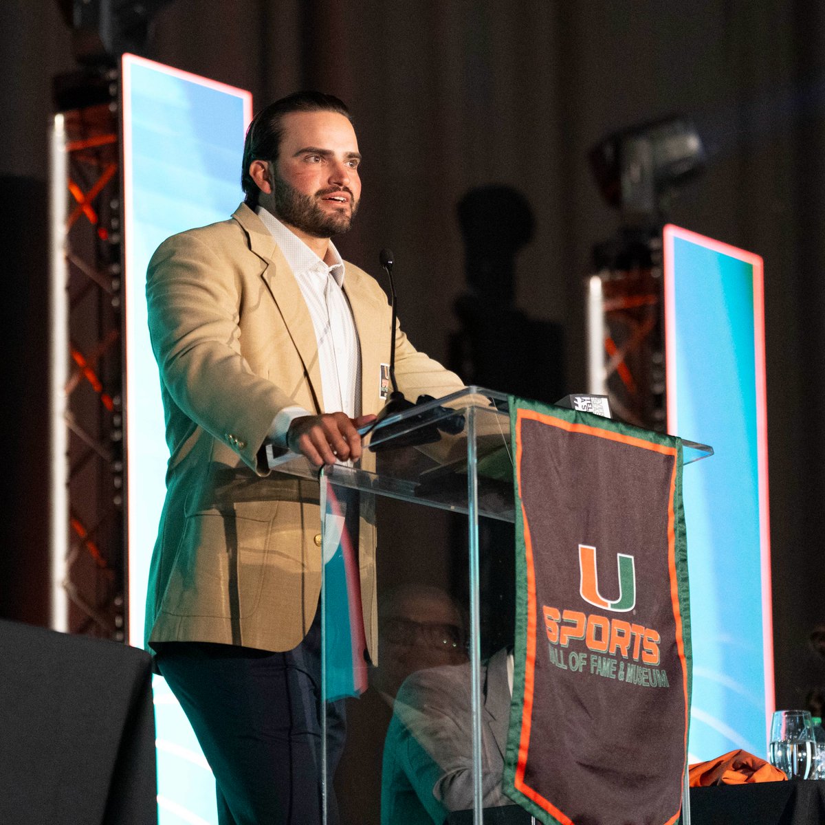Miami Hurricanes Baseball tweet media
