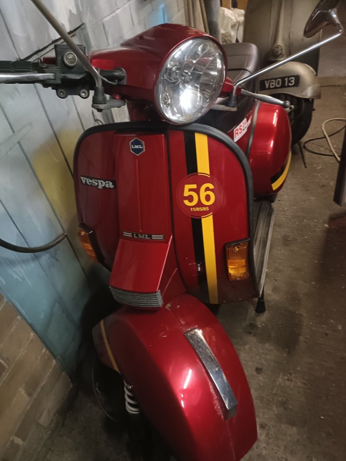 ScooteringMag's tweet image. Bradford City tribute scoot of Chris Nero... 👏🫶

#Scootering #Lambretta #Vespa #ClassicScooter #ScooterLife #ScooterScene #ScooterRally #ScooterClub #TwoStrokeLife #RetroScooter #VintageScooter #ScooterRestoration #ScooterCulture