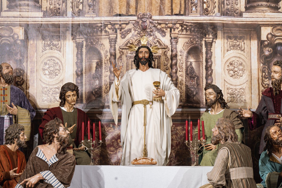 Hermandad de la Sagrada Cena tweet media