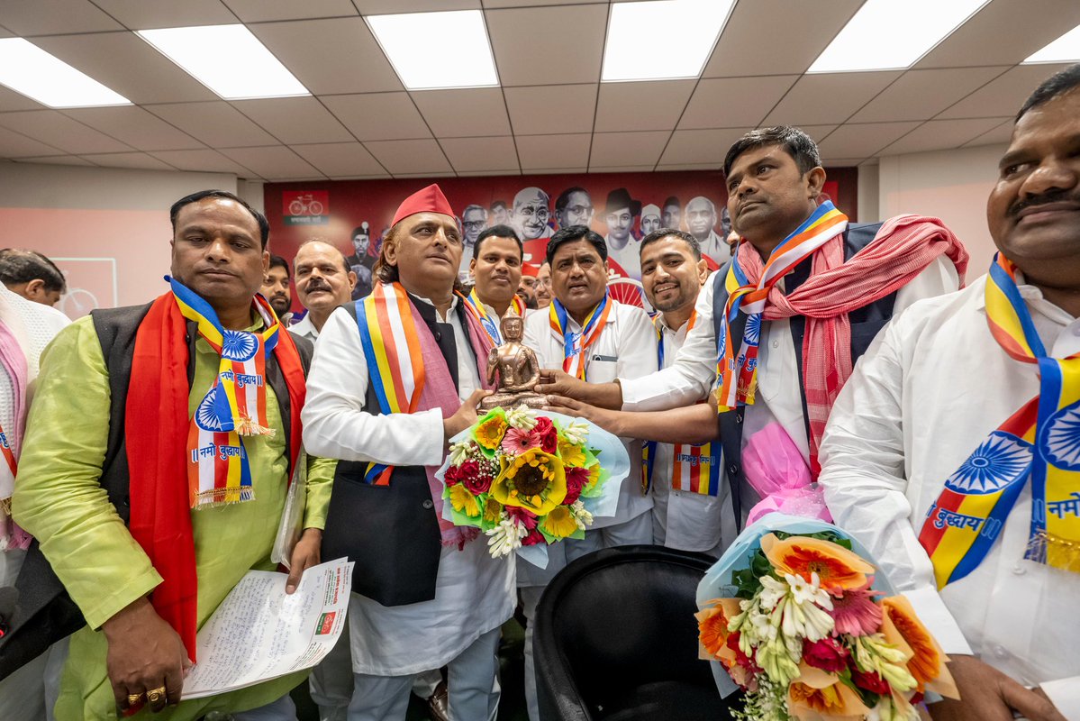 Akhilesh Yadav tweet media