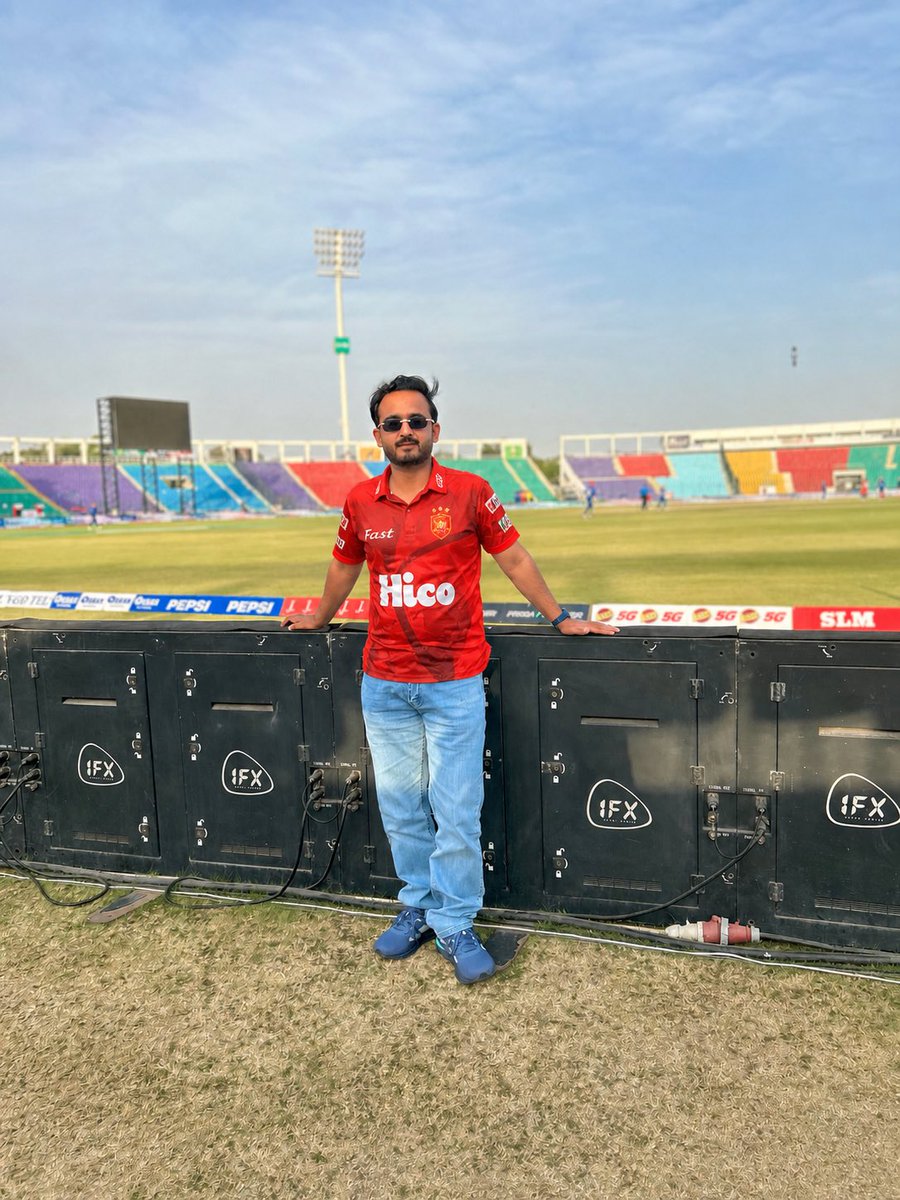 Riz 🇵🇰 🔶 tweet media